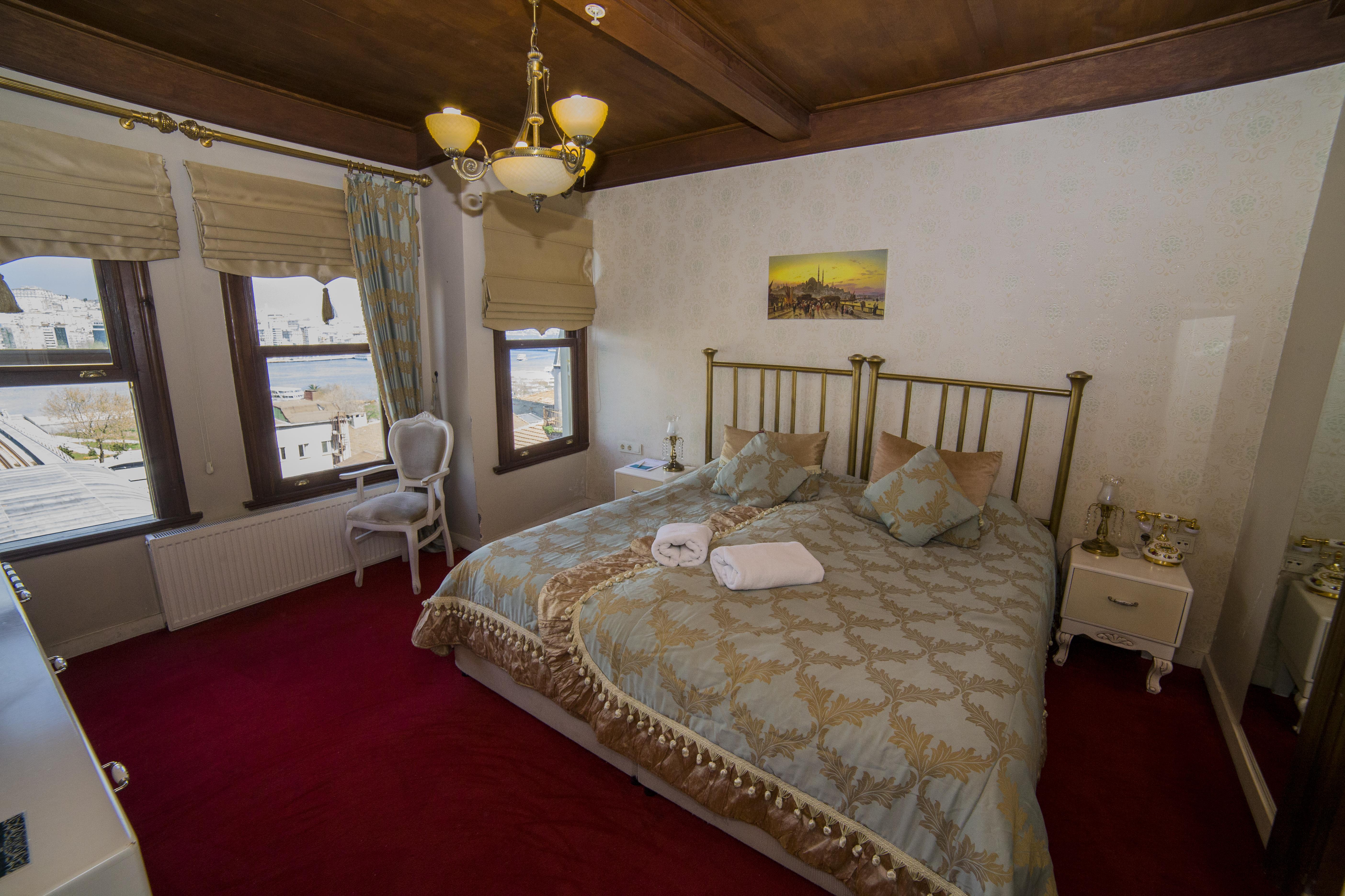 HHK Hotel Istanboel Buitenkant foto